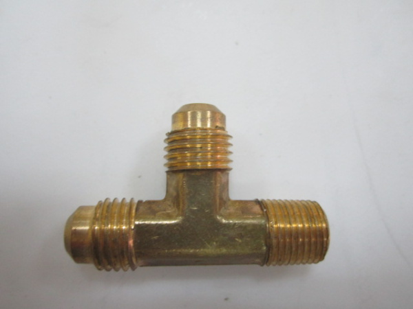 Тройник резьбовой (2х1/4"SAEх1/8"MPT)